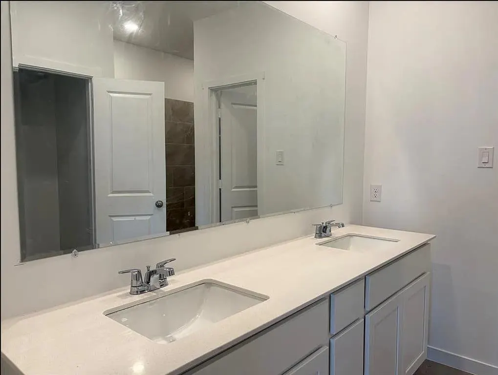 Photo 3 — 9201 SW 19th Street, Oklahoma City, OK 73128