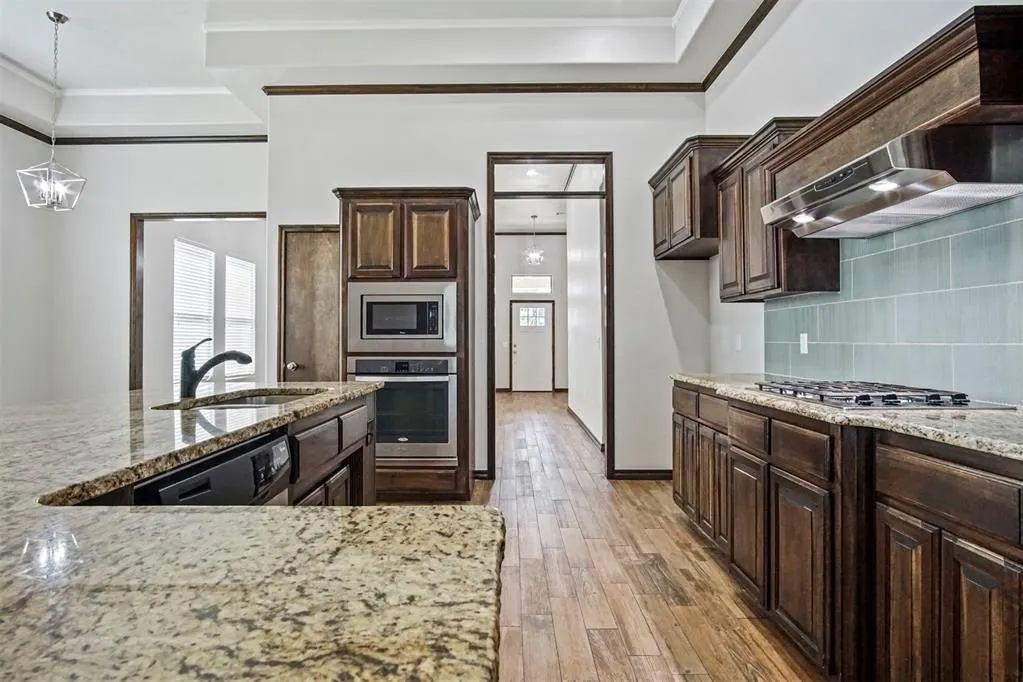 Photo 16 — 5348 Starling Way, Oklahoma City, OK 73179