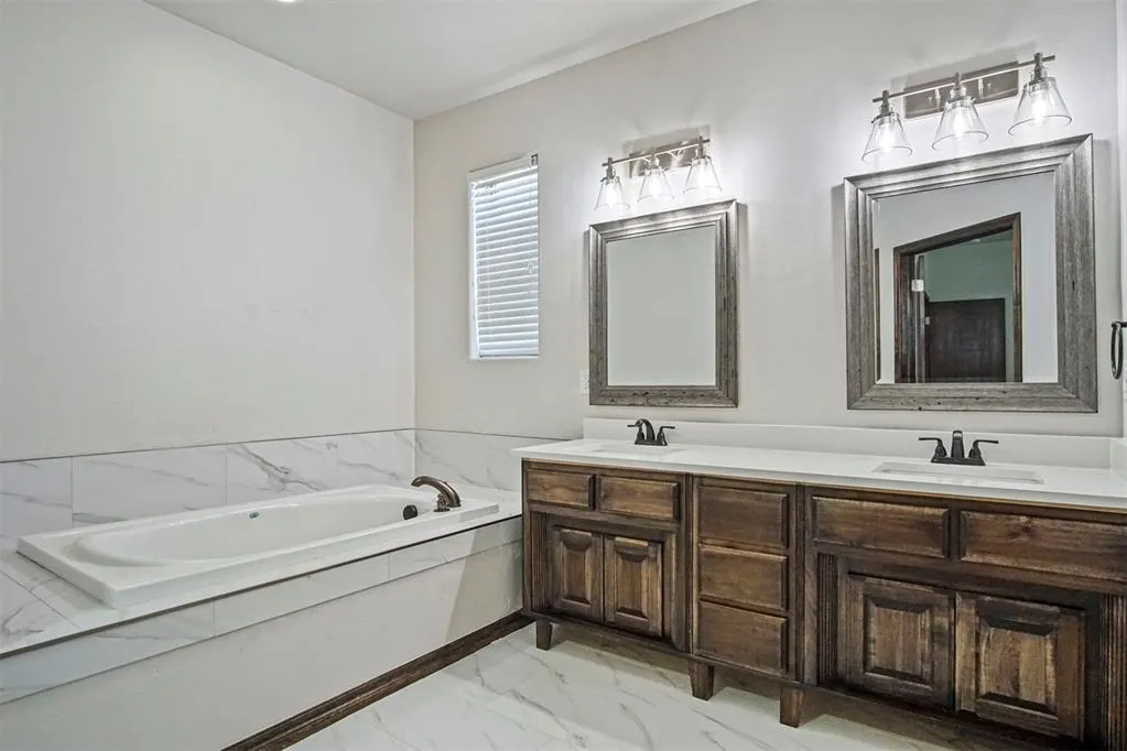 Photo 20 — 5348 Starling Way, Oklahoma City, OK 73179