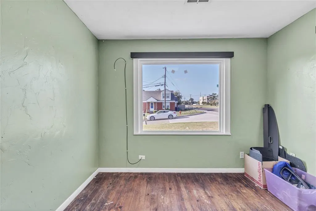 Photo 11 — 3700 Trellis Court, Oklahoma City, OK 73107