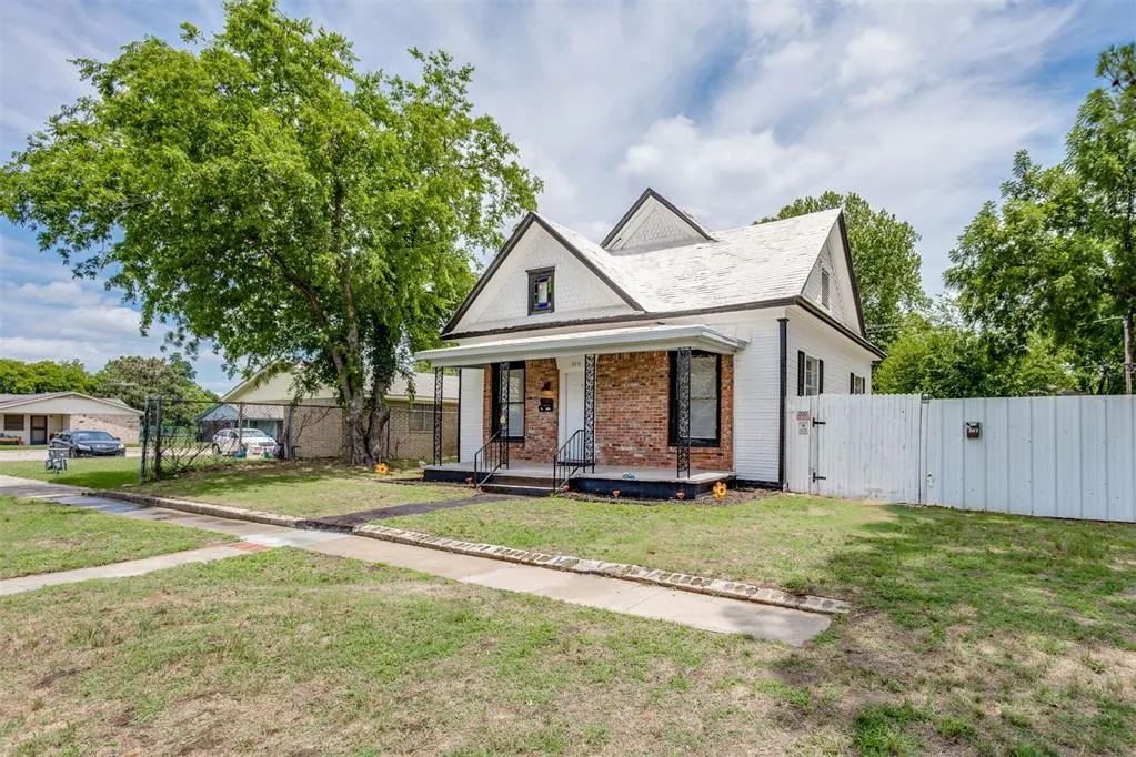 Photo 2 — 309 N Louisa Avenue, Shawnee, OK 74801