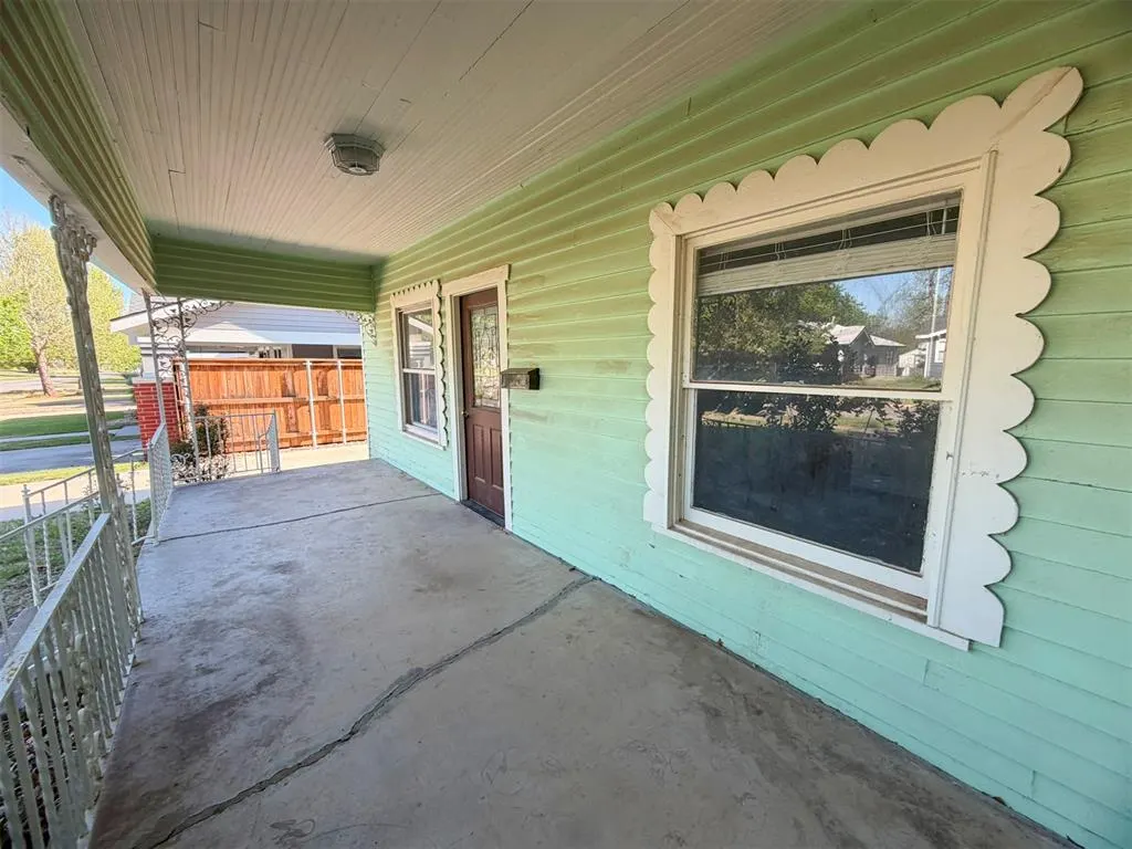 Photo 2 — 2708 N Hudson Avenue, Oklahoma City, OK 73103