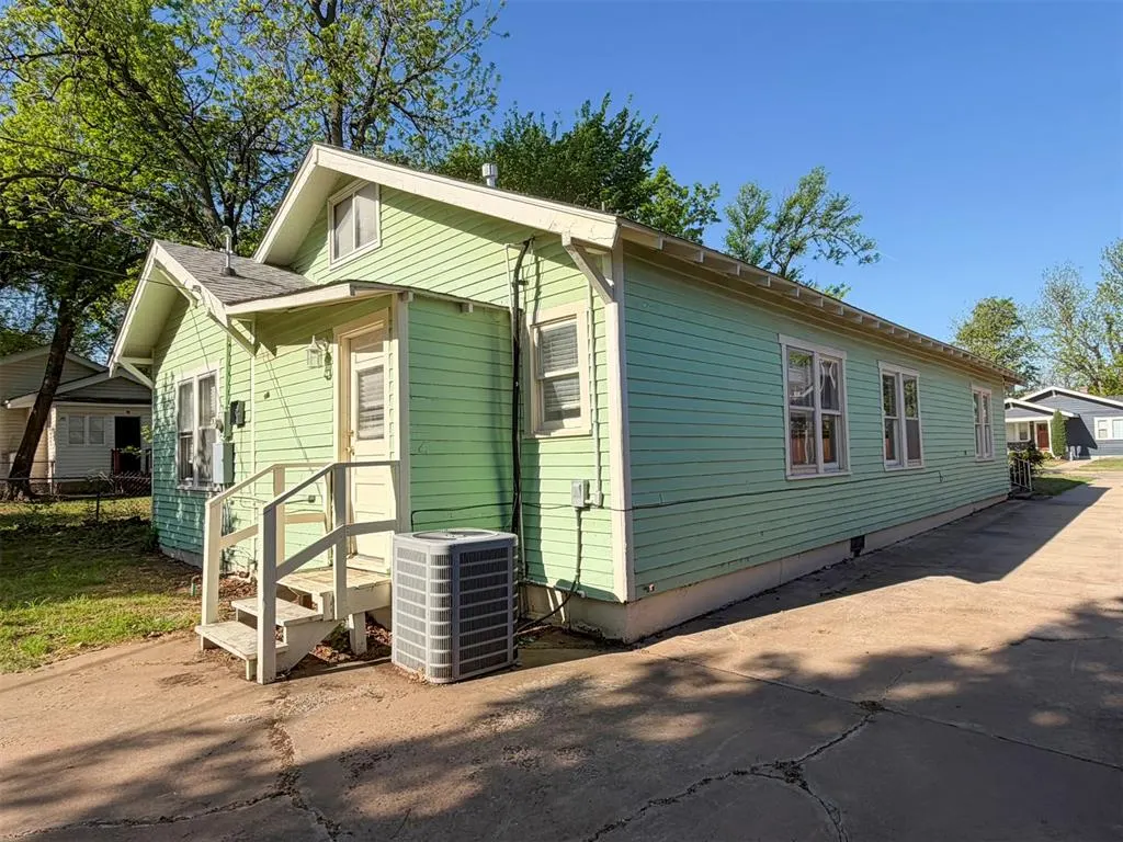 Photo 16 — 2708 N Hudson Avenue, Oklahoma City, OK 73103