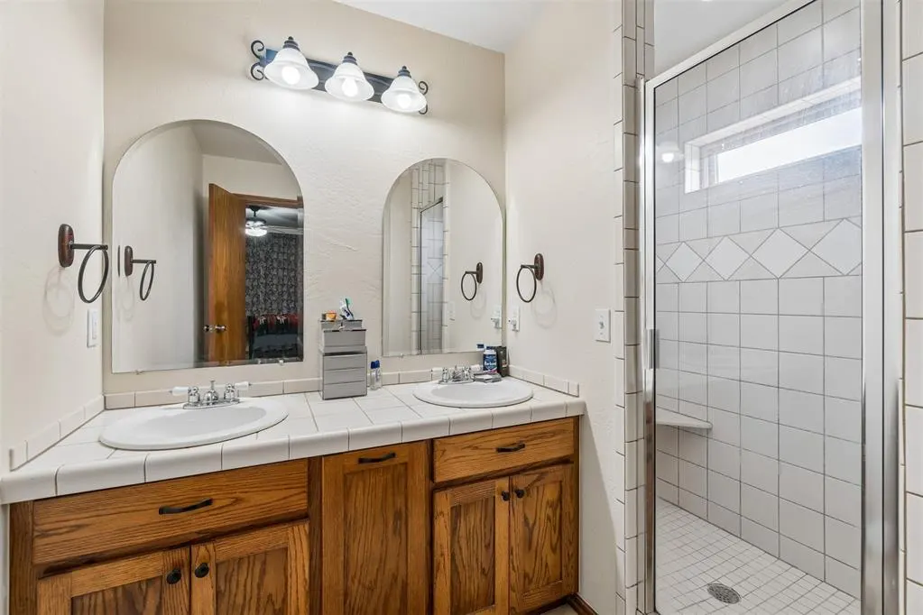 Photo 17 — 2120 NW 22nd Street, Newcastle, OK 73065