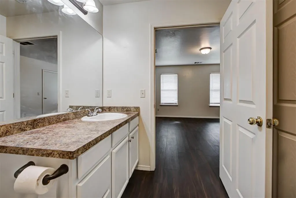 Photo 35 — 925 S Hadden Avenue, El Reno, OK 73036