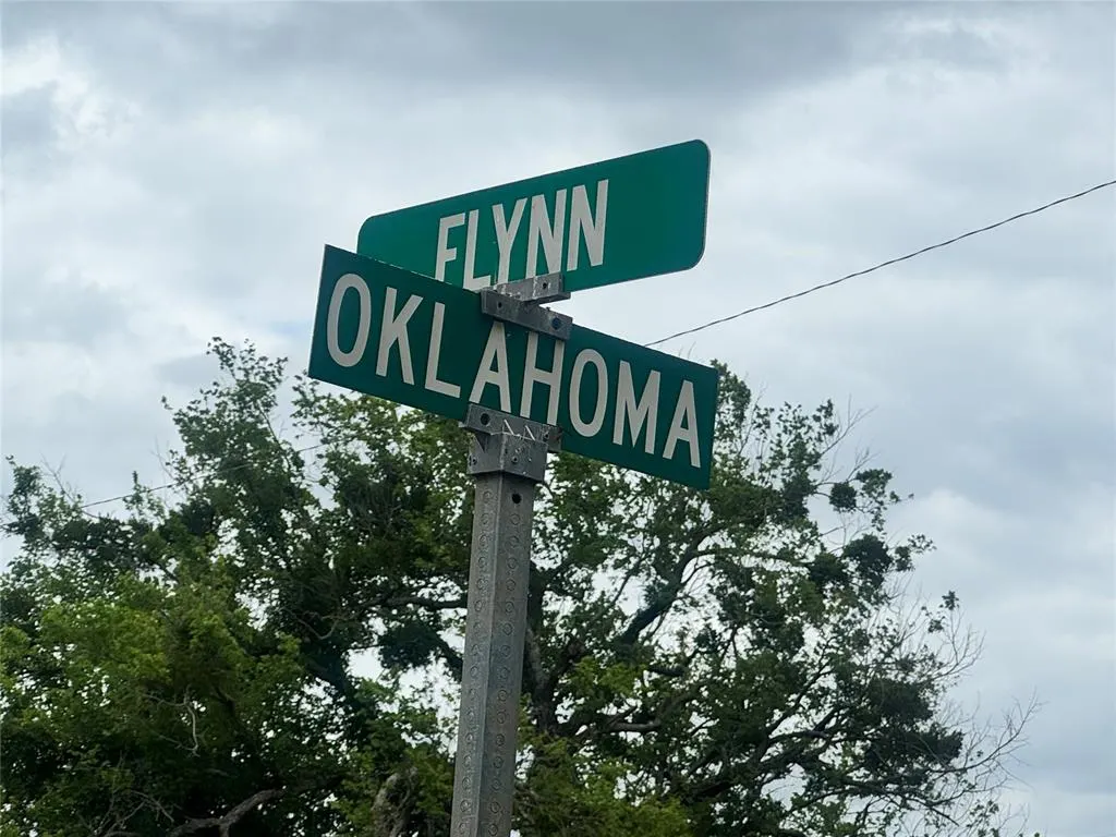 Photo 2 — 202 N Oklahoma, Carney, OK 74832