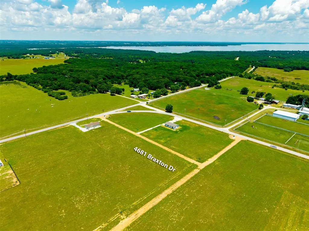 Photo 7 — 4681 Braxton Drive, Kingston, OK 73439