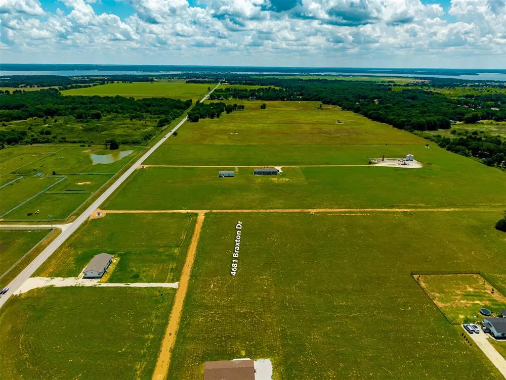 Photo 8 — 4681 Braxton Drive, Kingston, OK 73439