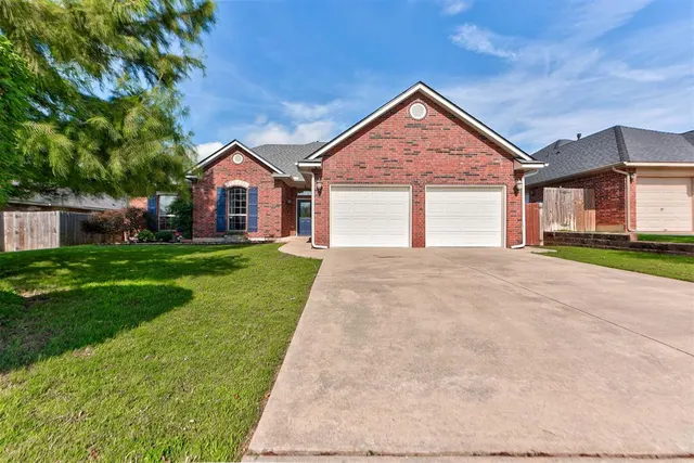 Photo 2 — 515 Slim Drive, Oklahoma City, OK 73130