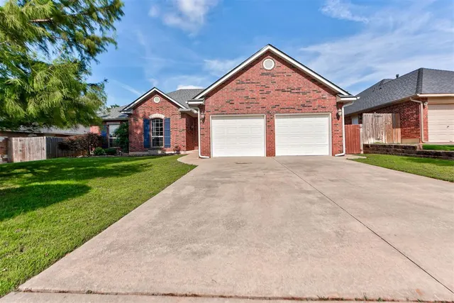 Photo 3 — 515 Slim Drive, Oklahoma City, OK 73130