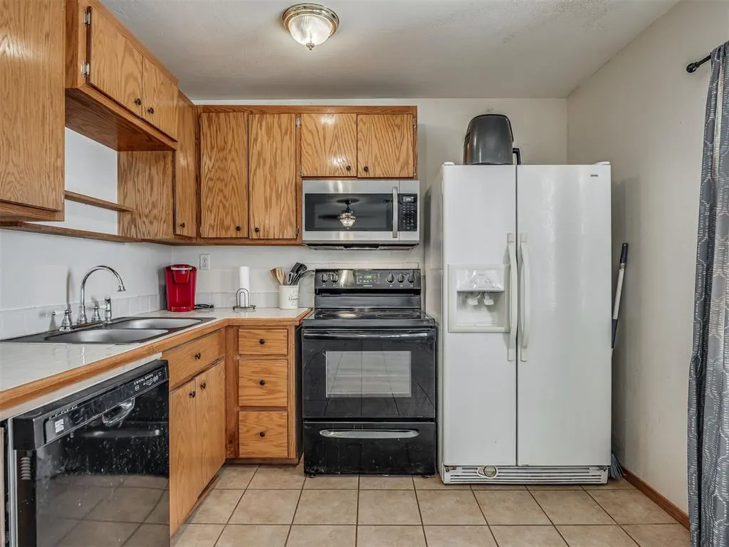 Photo 15 — 335827 E Winding Road, McLoud, OK 74851