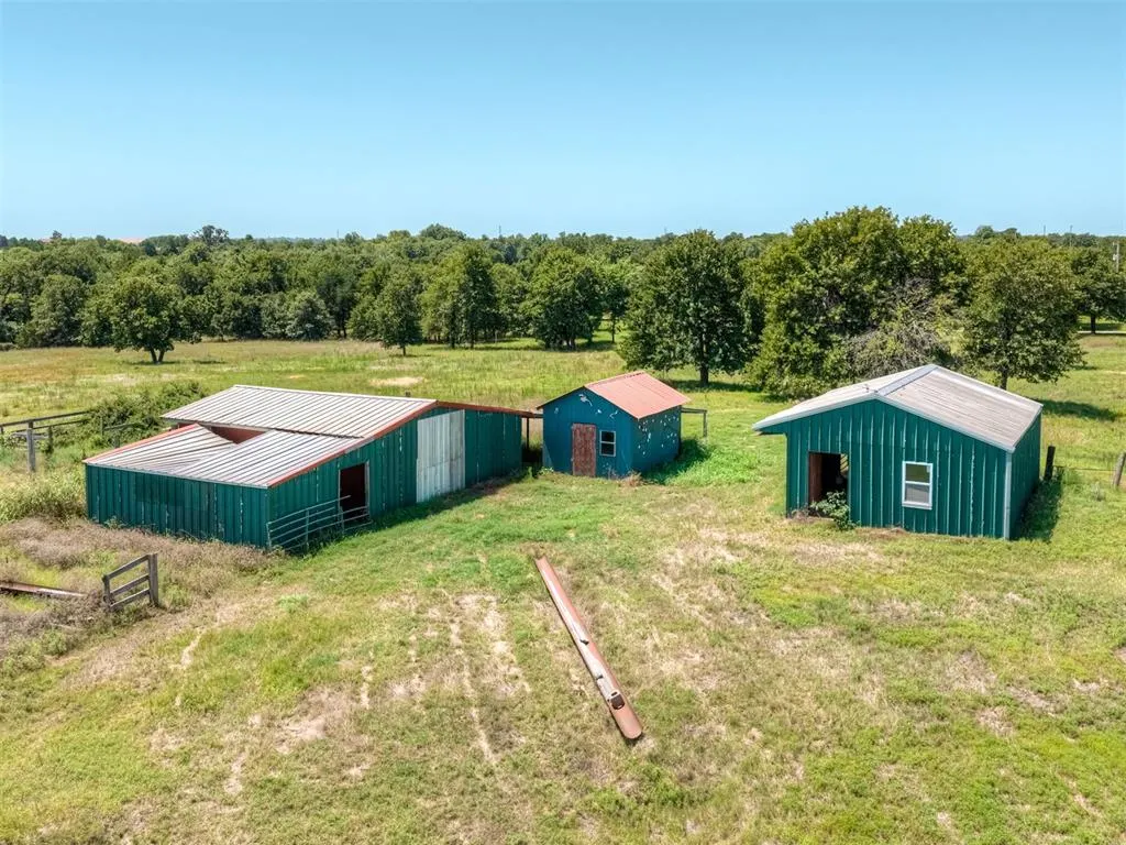 Photo 3 — 335827 E Winding Road, McLoud, OK 74851