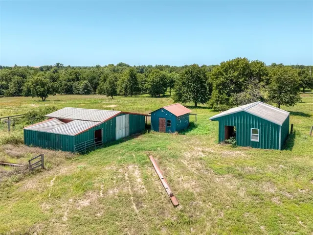 Photo 3 — 335827 E Winding Road, McLoud, OK 74851