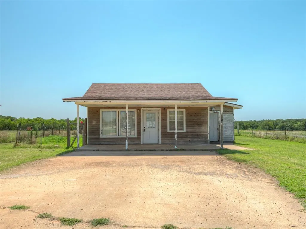 Photo 5 — 335827 E Winding Road, McLoud, OK 74851