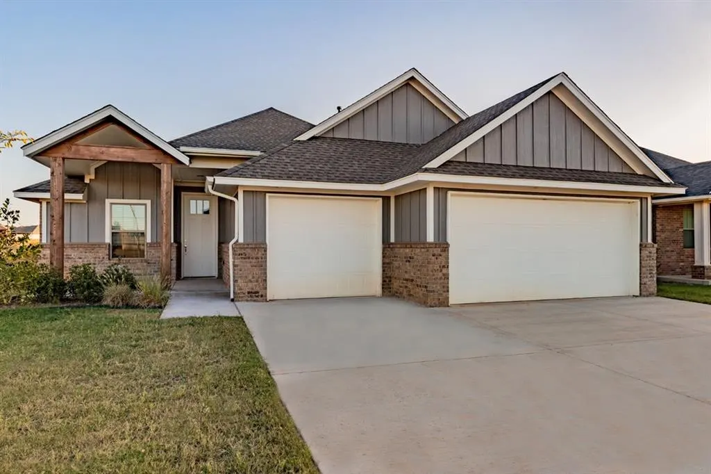 Front exterior — 6296 NW 178th Terrace, Edmond, OK 73012