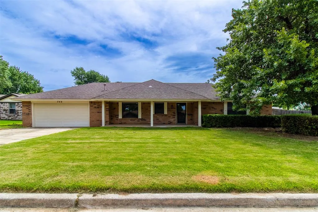 Photo 13 — 740 Buckwood Drive, Choctaw, OK 73020