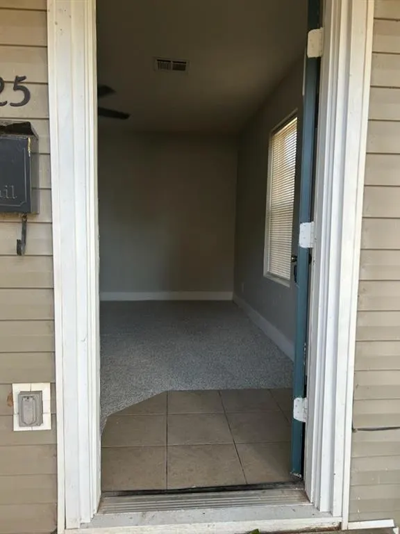 Photo 17 — 925 W CHICKASHA Avenue, Chickasha, OK 73018