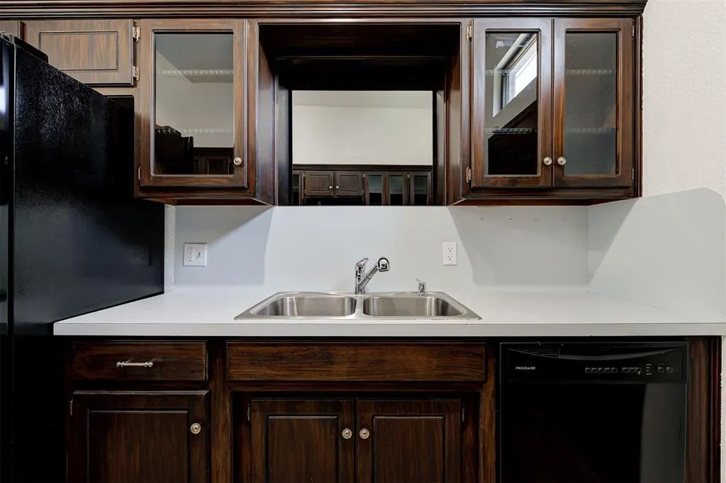 Photo 14 — 10604 Willow Ridge Drive, Oklahoma City, OK 73130