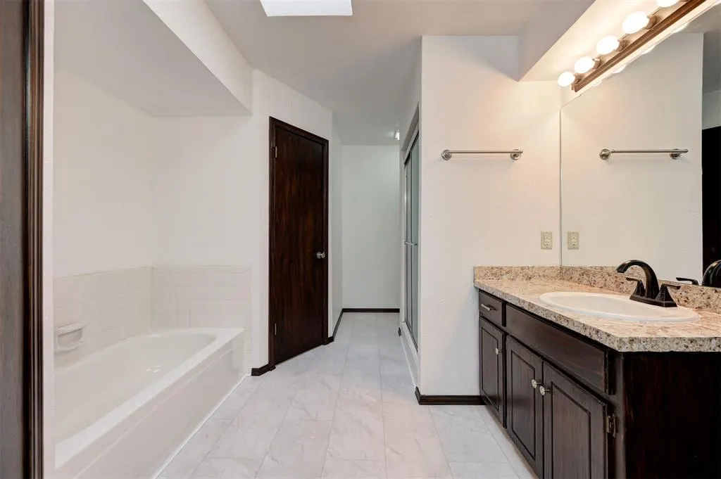 Photo 20 — 10604 Willow Ridge Drive, Oklahoma City, OK 73130