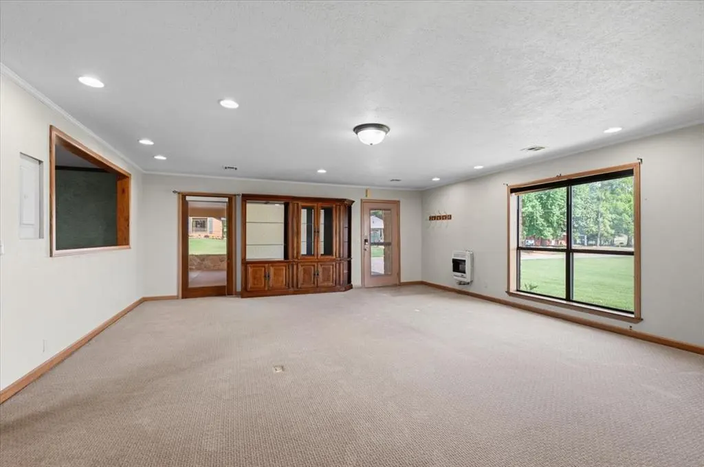 Photo 23 — 407 S Third Street, Binger, OK 73009