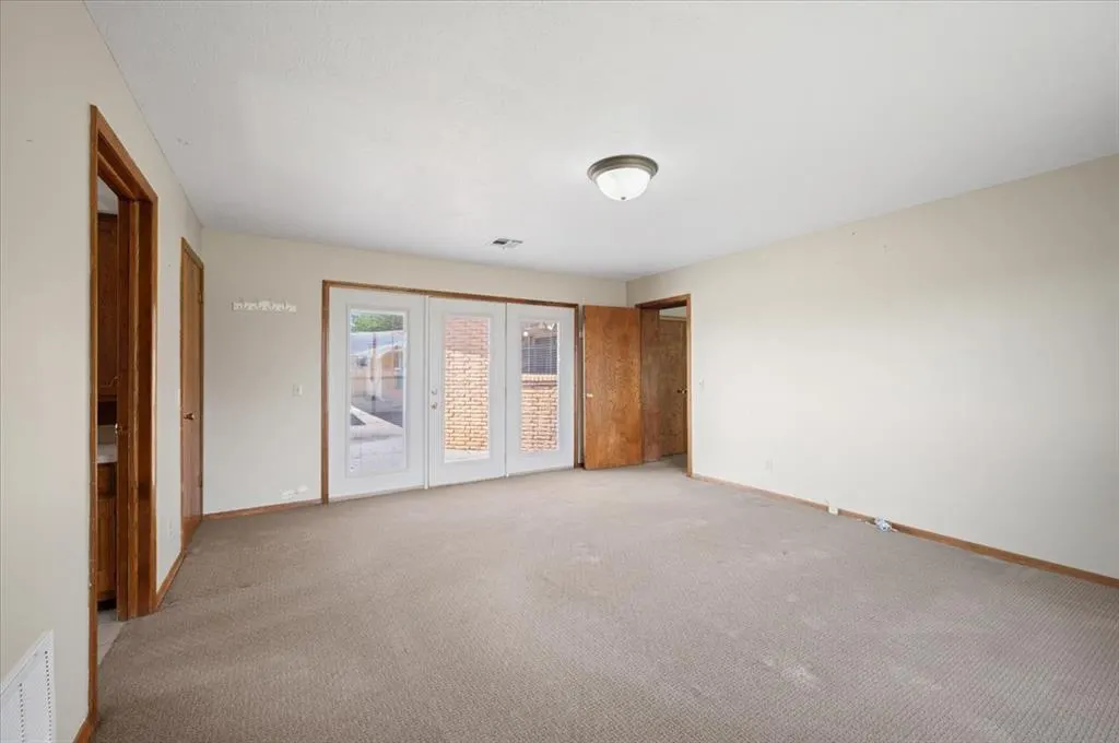 Photo 25 — 407 S Third Street, Binger, OK 73009