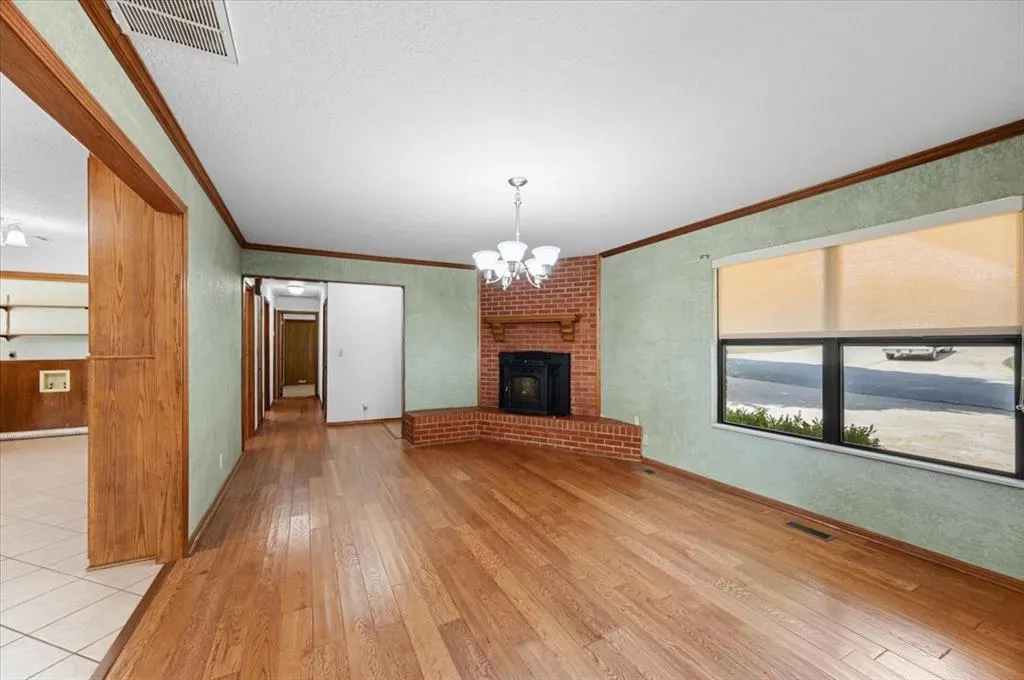 Photo 34 — 407 S Third Street, Binger, OK 73009