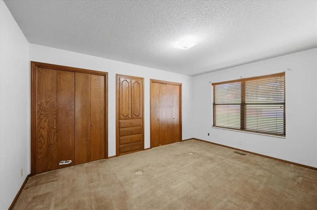 Photo 41 — 407 S Third Street, Binger, OK 73009