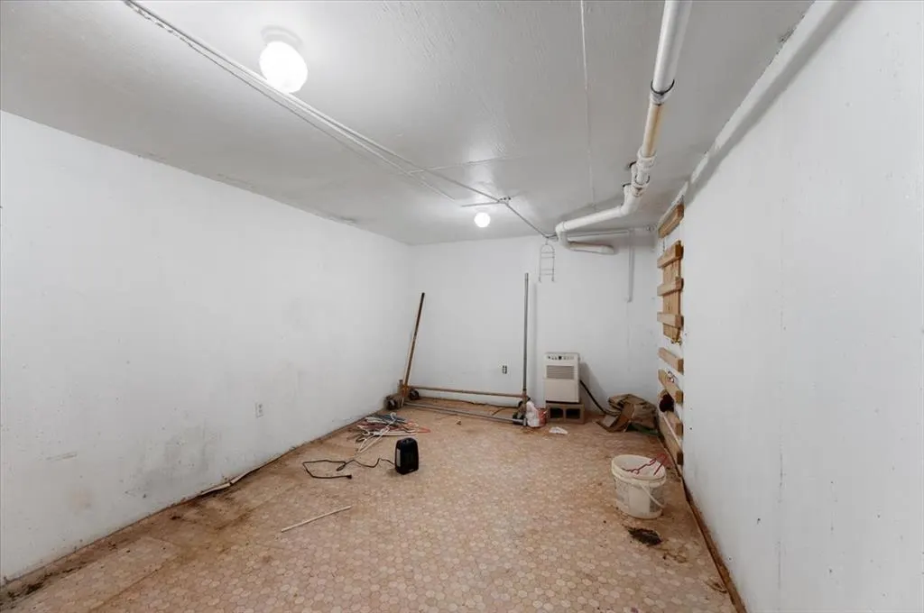 Photo 46 — 407 S Third Street, Binger, OK 73009