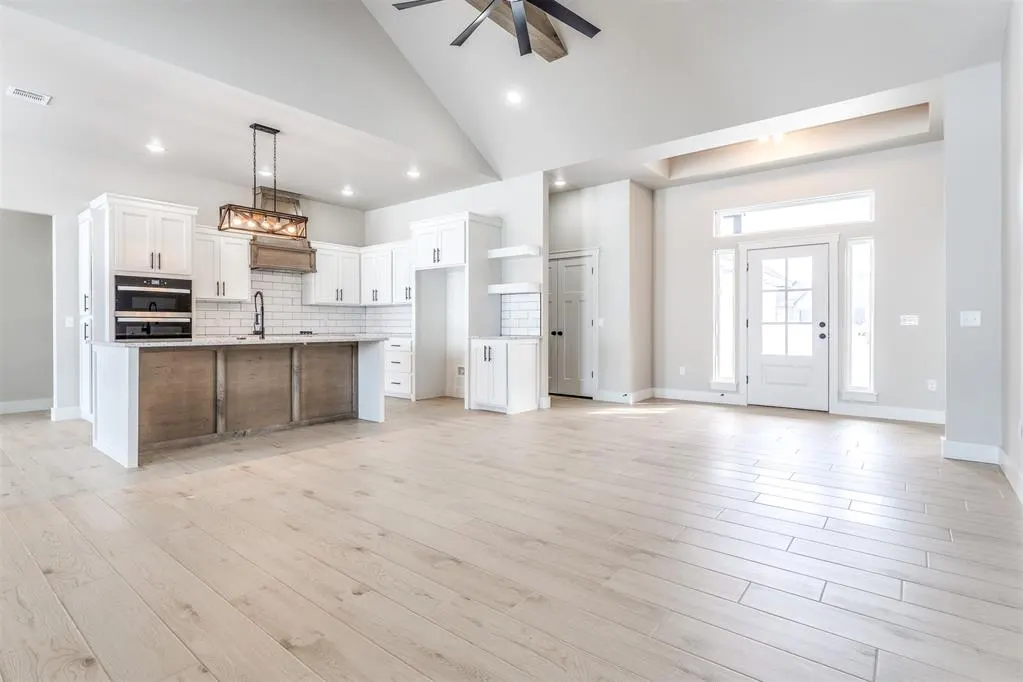 Photo 4 — 2434 Wind River Circle, Blanchard, OK 73010