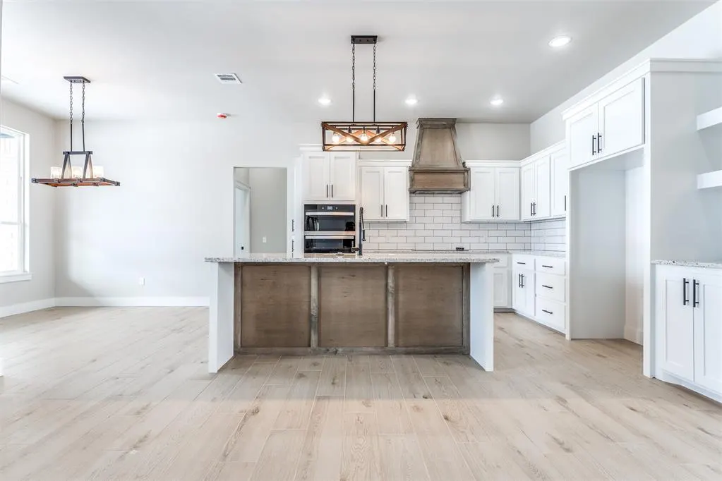 Photo 9 — 2434 Wind River Circle, Blanchard, OK 73010
