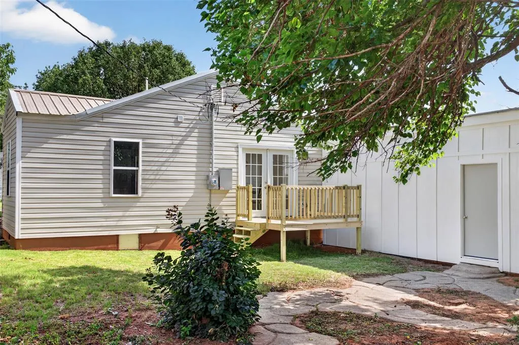 Photo 24 — 412 W 8th Street, Elk City, OK 73644