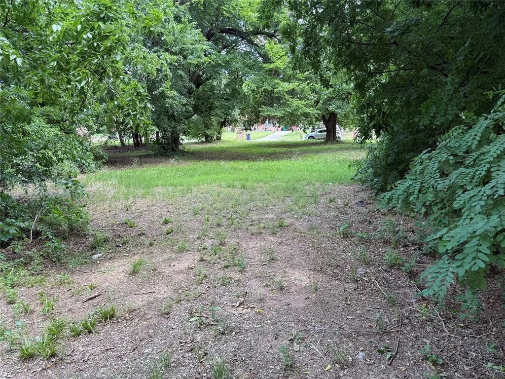 Front exterior — 621 SE 14th Street, Oklahoma City, OK 73129
