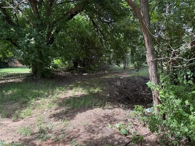 Photo 7 — 621 SE 14th Street, Oklahoma City, OK 73129