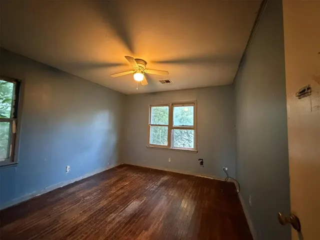 Photo 8 — 1518 Carlisle Court, Oklahoma City, OK 73120