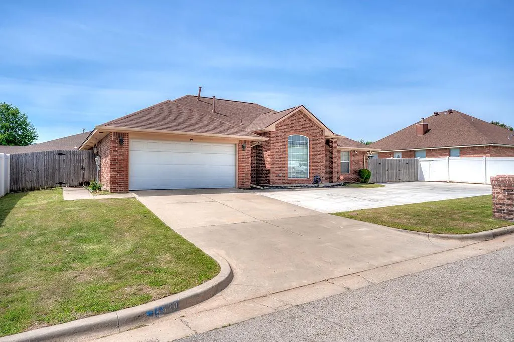 Photo 2 — 4820 SE 52nd Street, Oklahoma City, OK 73135