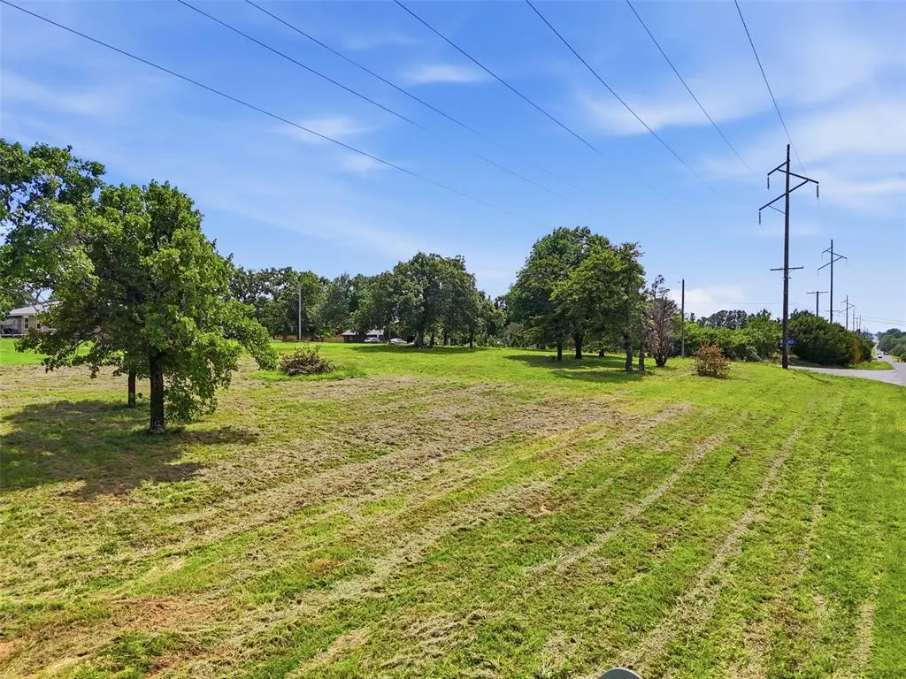 Front exterior — E Circle Drive, Choctaw, OK 73020