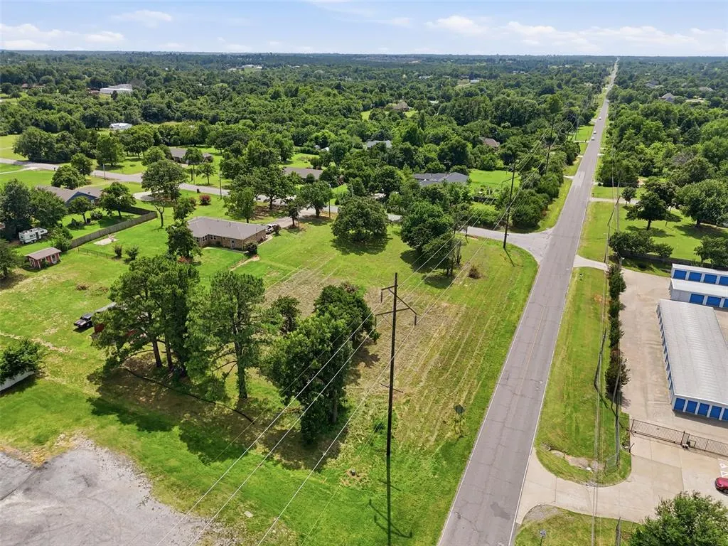 Photo 11 — E Circle Drive, Choctaw, OK 73020