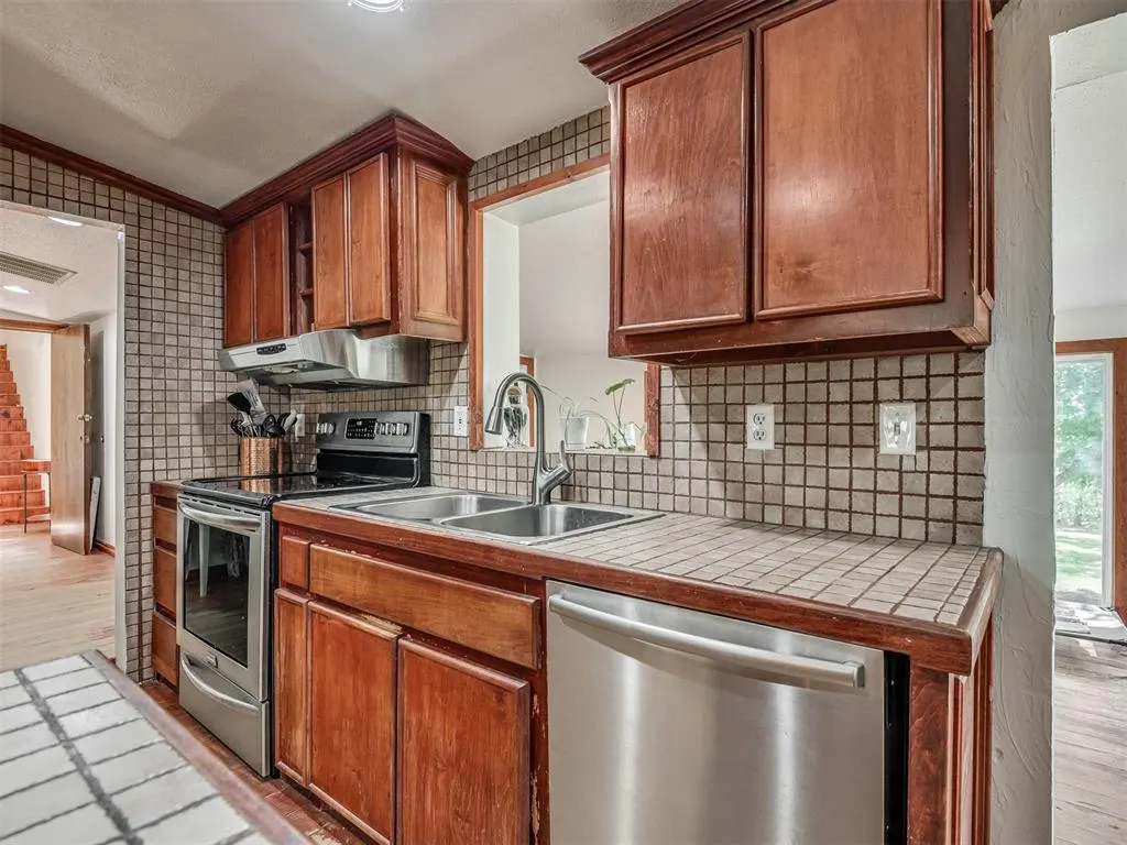 Photo 11 — 601 SE 108th Avenue, Norman, OK 73026