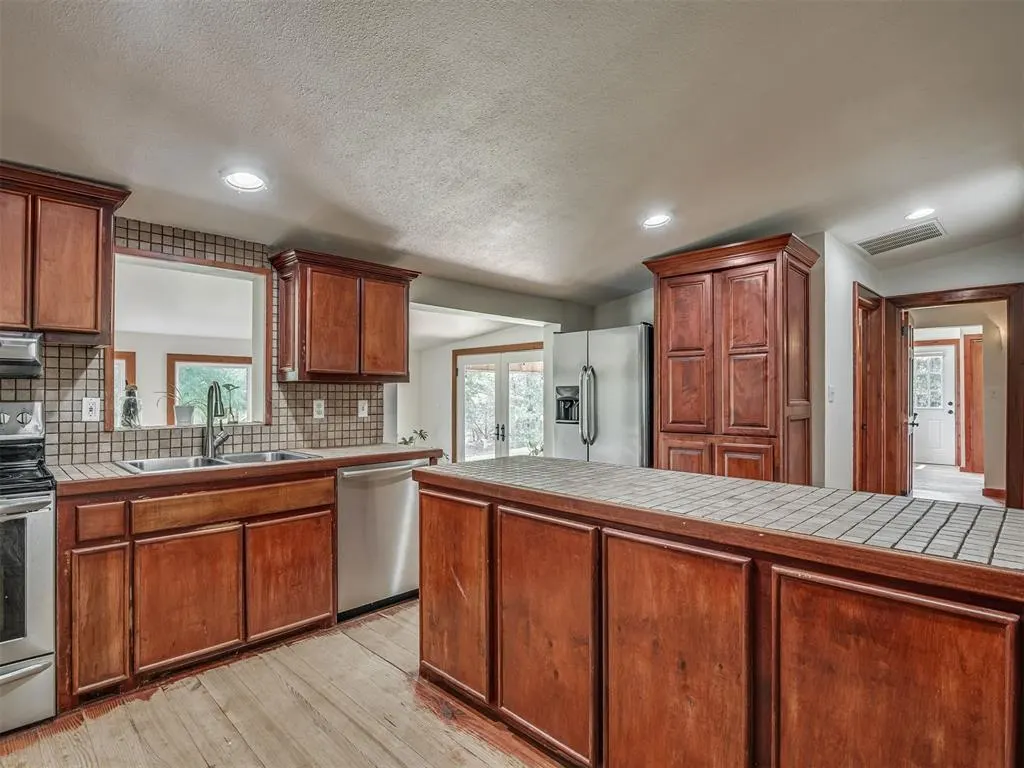 Photo 15 — 601 SE 108th Avenue, Norman, OK 73026