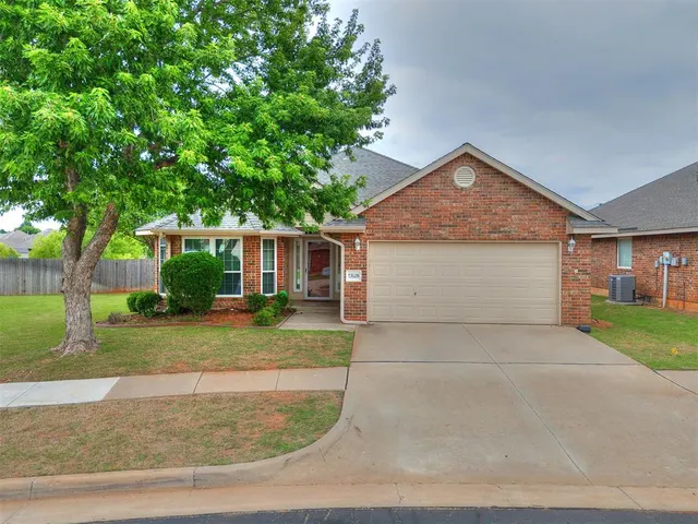 Front exterior — 17628 Palladium Lane, Edmond, OK 73012