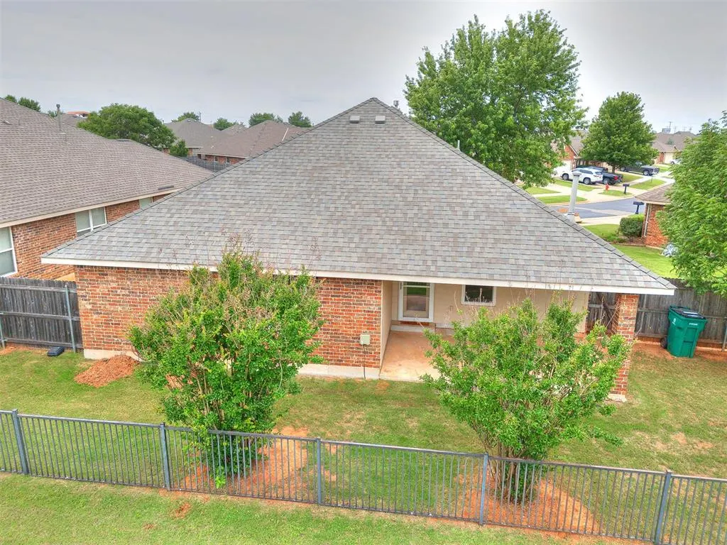 Photo 38 — 17628 Palladium Lane, Edmond, OK 73012