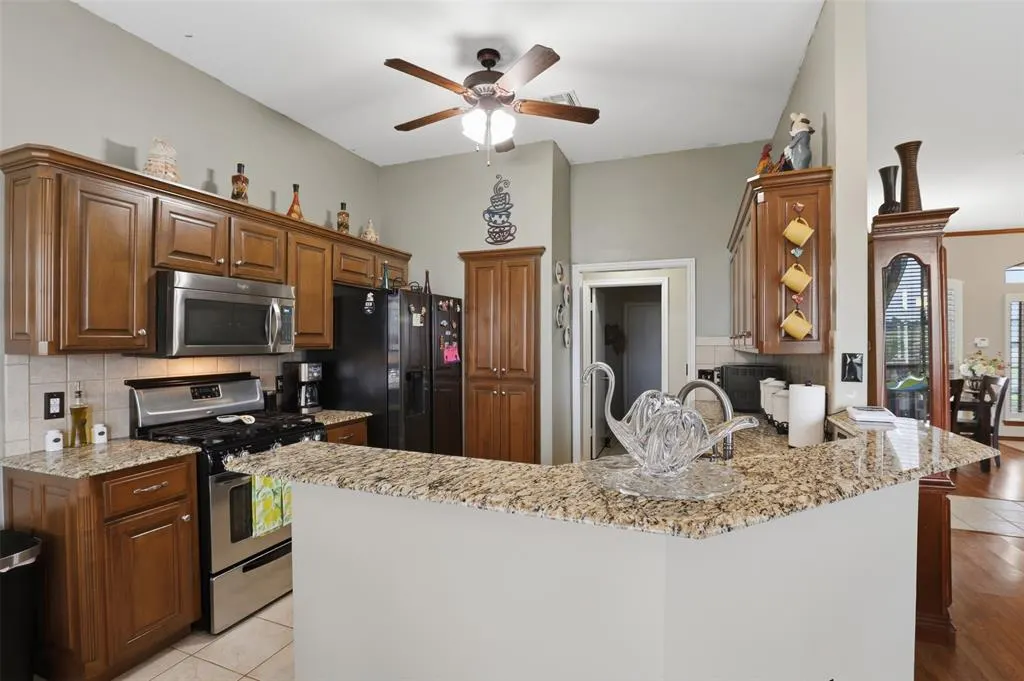 Photo 9 — 3017 Richfield Lane, Edmond, OK 73013
