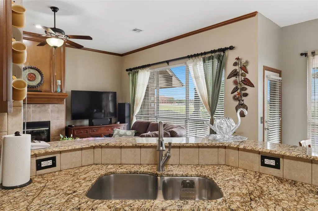 Photo 11 — 3017 Richfield Lane, Edmond, OK 73013
