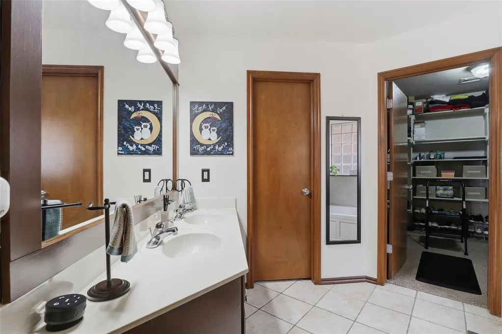 Photo 17 — 3017 Richfield Lane, Edmond, OK 73013