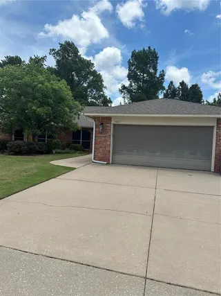 Sold home at 2807 Belknap Avenue