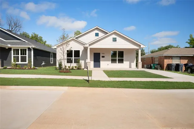 Photo 5 — 2122 Sherman Avenue, Oklahoma City, OK 73111