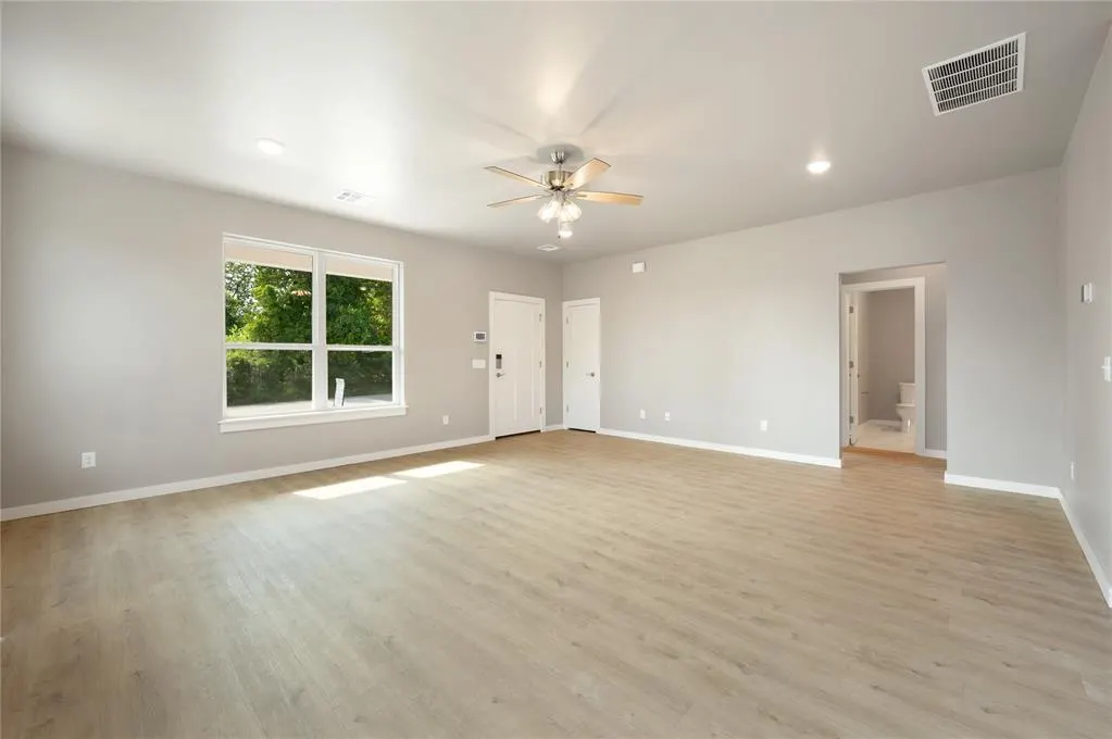 Photo 11 — 2122 Sherman Avenue, Oklahoma City, OK 73111