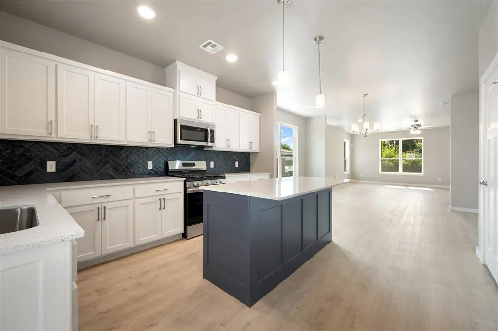 Photo 17 — 2122 Sherman Avenue, Oklahoma City, OK 73111