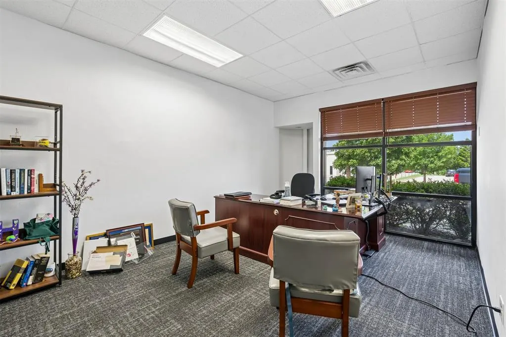 Photo 15 — 7925 N Wilshire Court, Oklahoma City, OK 73132