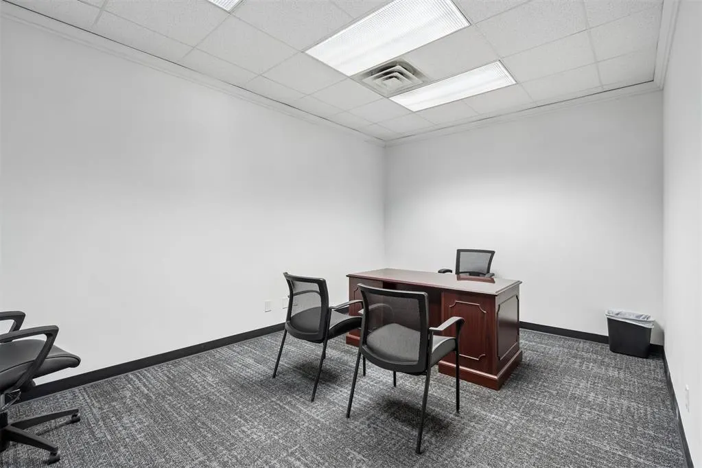 Photo 18 — 7925 N Wilshire Court, Oklahoma City, OK 73132